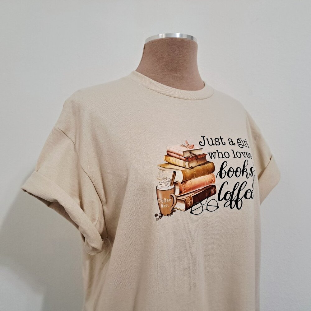 Loves Books & Coffee Graphic Cotton Tee Short Sleeve Beige Color SIze L/G NOWT - Picture 3 of 5